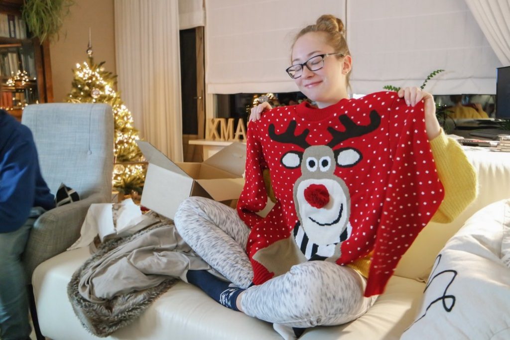 Christmas jumper outlet for her