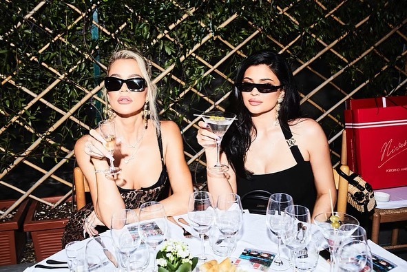 Did Khloe Kardashian Just Drop A Major Hint About Kylie's Baby Name - Vimarsana News