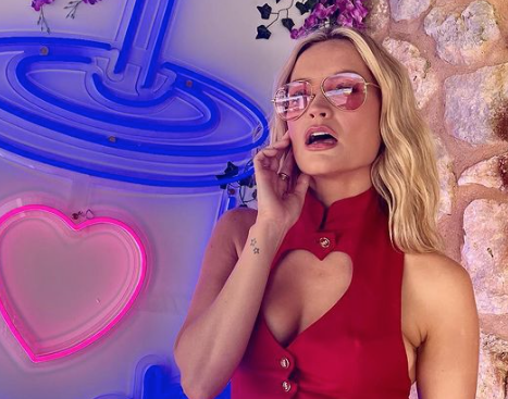 Laura Whitmore Wore This Major Celeb's Dress On Love Island Last Night - Vimarsana News