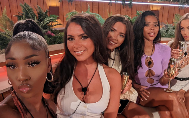 Viewers Were Not Happy With Last Night's Love Island - Vimarsana News