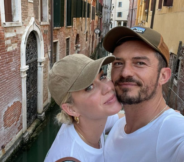 Katy Perry And Orlando Bloom Were Spotted In Cork - Vimarsana News