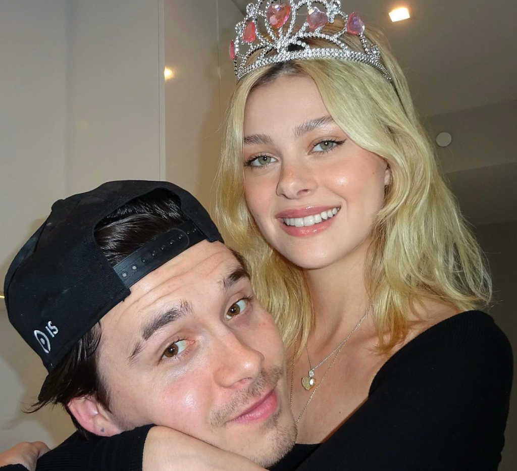 Nicola Peltz'S Wedding Dress: 5 Things You Didn'T Know! - hogik7j