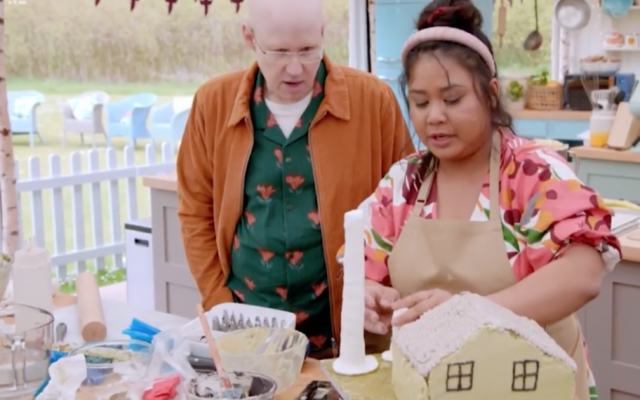 What Do They Do With The Leftover Cake On Great British Bake Off? - Vimarsana News