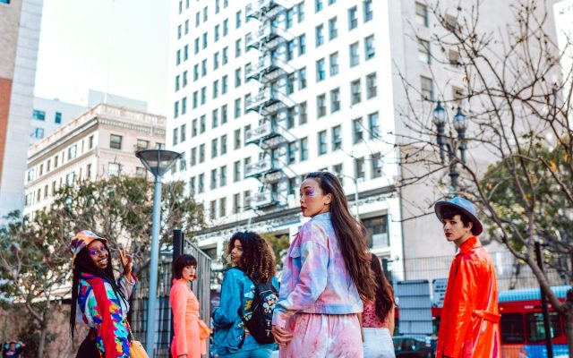 What Actually Is Street Style And Where Can You Find It? - Vimarsana News