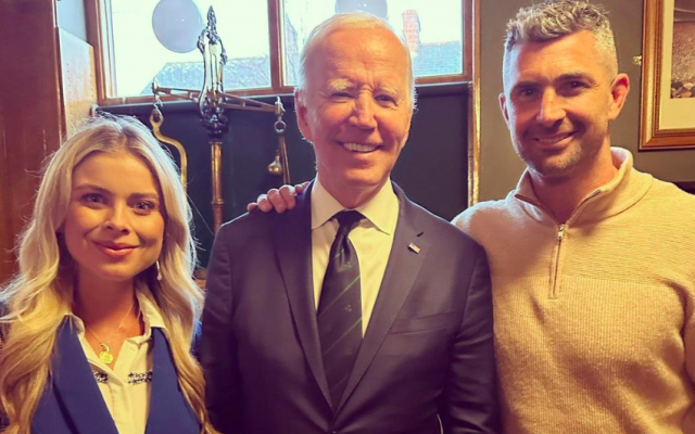 Jess Redden And Rob Kearney Meet US President Joe Biden - Vimarsana News