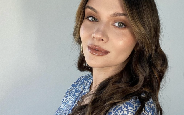 The Bold Type's Katie Stevens Opens Up About Living With Postpartum Depression - Vimarsana News